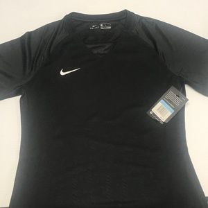 NIKE WOMENS DRI-FIT STRIKE SOCCER JERSEY (880476) NWT BLACK SIZE MEDIUM